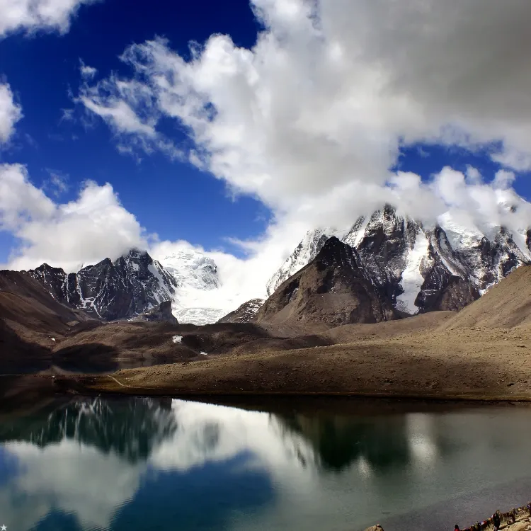 7 Days Luxury Sikkim Holiday Package from Hyderabad – Relaxed Trip