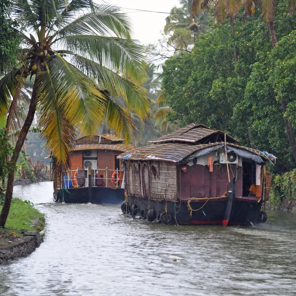 Munnar Backwater Getaway from Bangalore 5D/4N